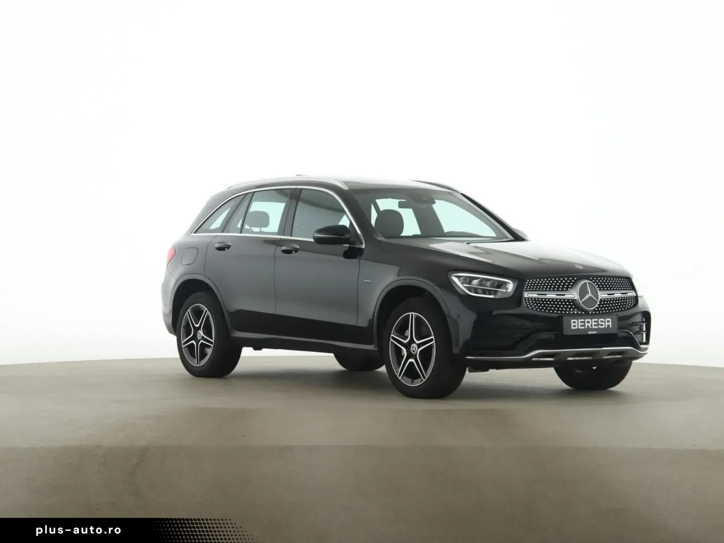 MERCEDES-BENZ GLC 300 de 4M AMG Pano LED Kamera CarPlay