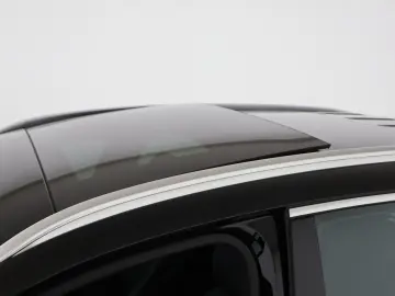 MERCEDES-BENZ GLC 300 de 4M AMG Pano LED Kamera CarPlay