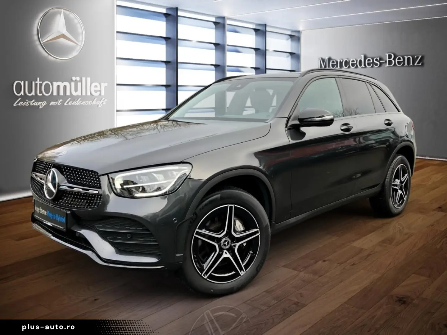 MERCEDES-BENZ GLC 300 de 4M AMG AHK Pano Night AdvSound LED