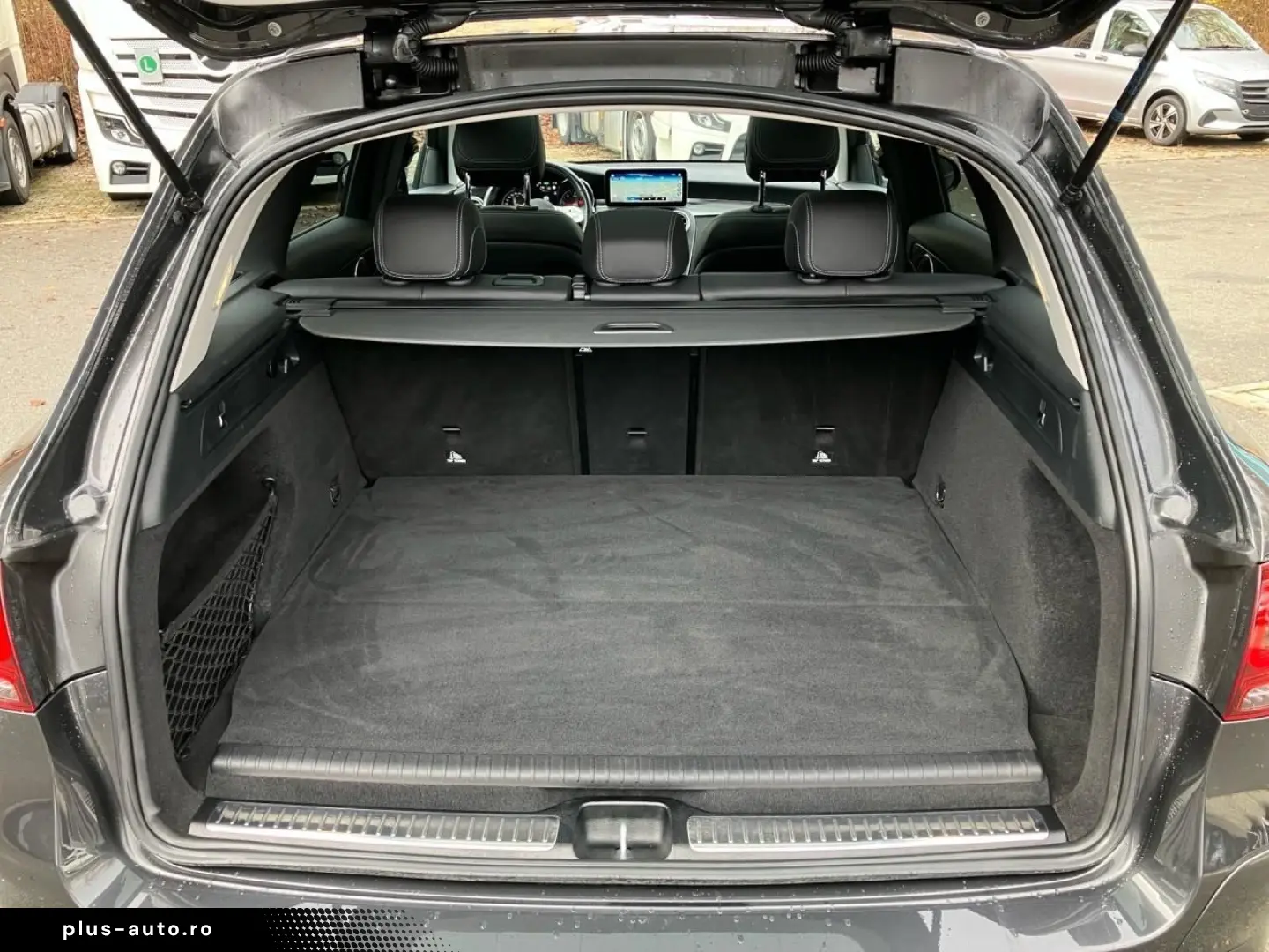 MERCEDES-BENZ GLC 300 de 4M AMG AHK Pano Night AdvSound LED