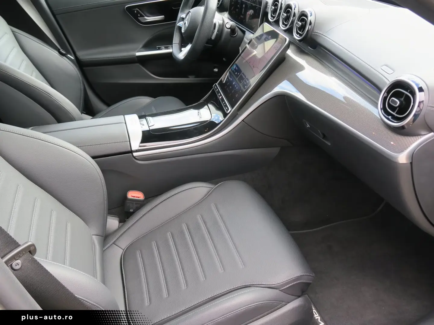 Mercedes-Benz C 180 AMG Line Navi Prem. AHK 360