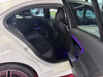 Mercedes-Benz C 180 9G-TRONIC AMG Line Navi Ambien