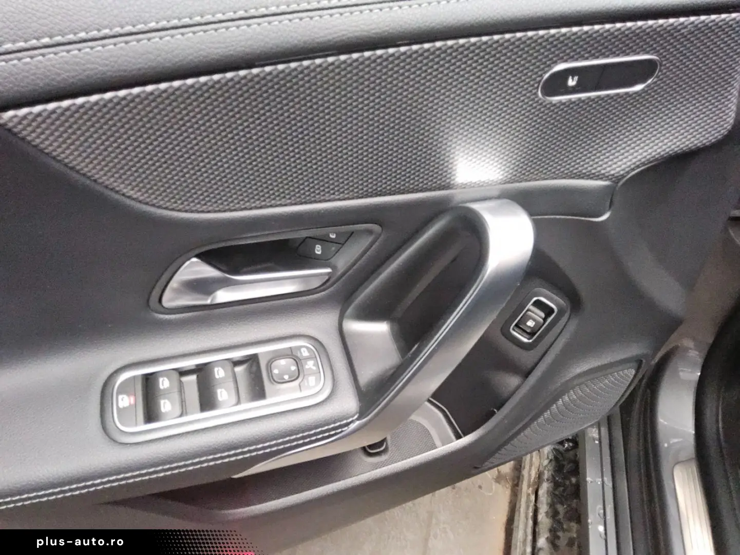 MERCEDES-BENZ CLA 250 e