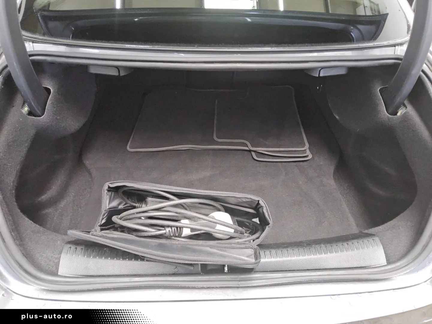 MERCEDES-BENZ CLA 250 e