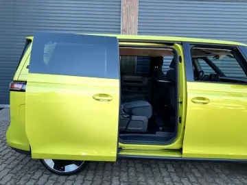 VW ID.Buzz Pro