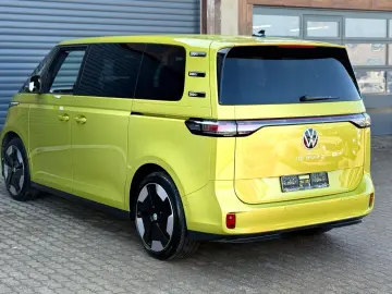 VW ID.Buzz Pro
