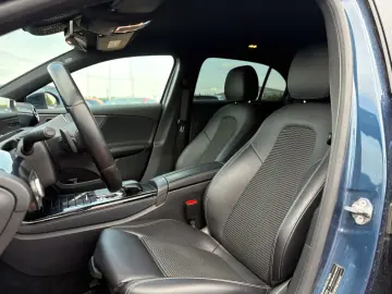 Mercedes-Benz A 180d