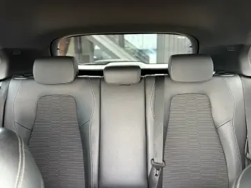 Mercedes-Benz A 180d