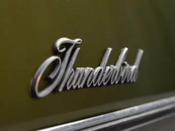 Ford Thunderbird