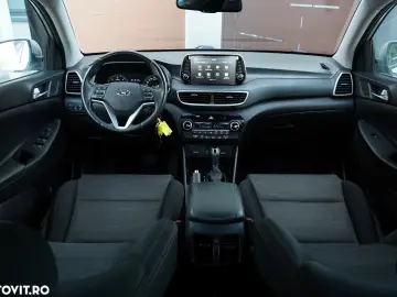 Hyundai Tucson blue 1.6