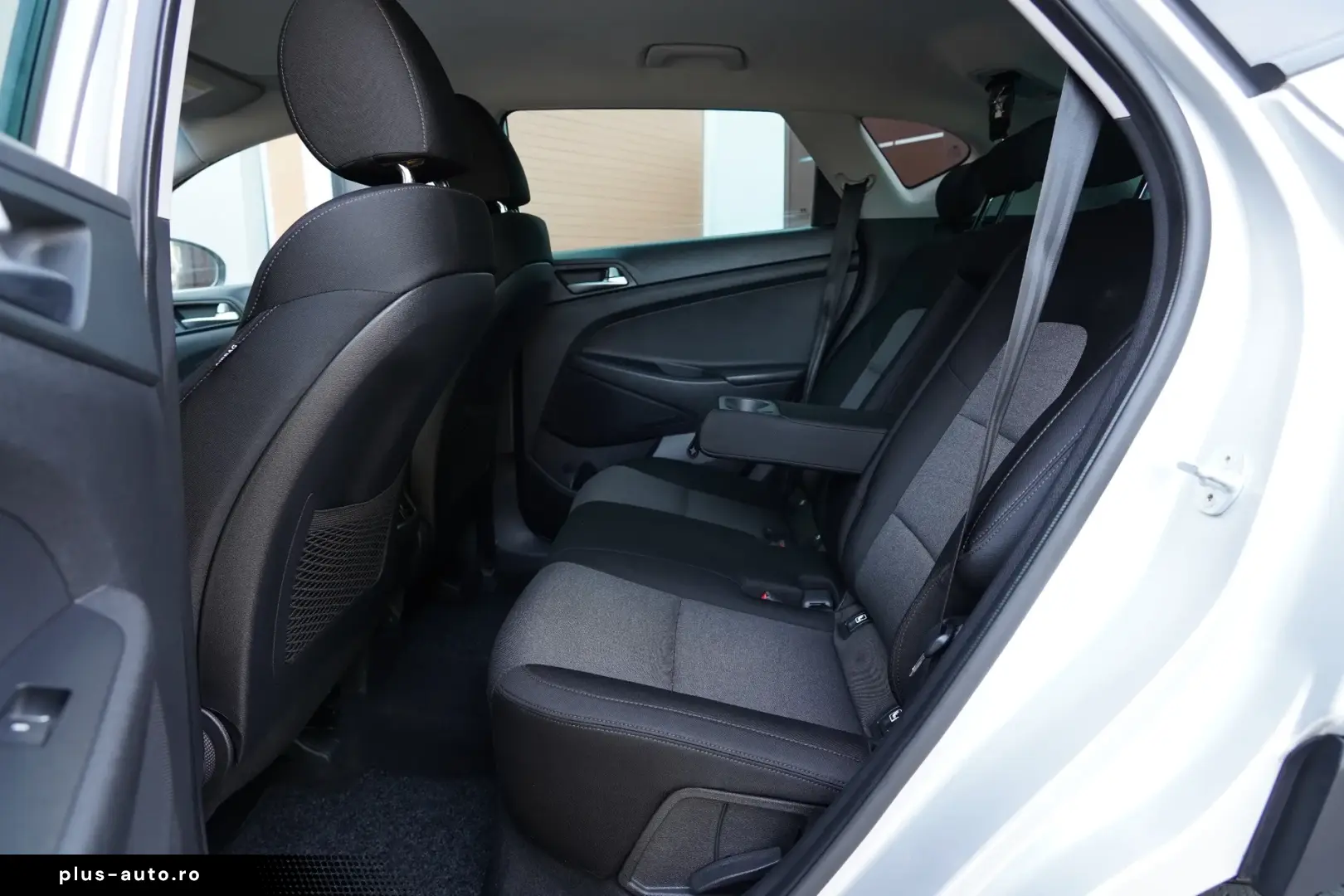 Hyundai Tucson blue 1.6