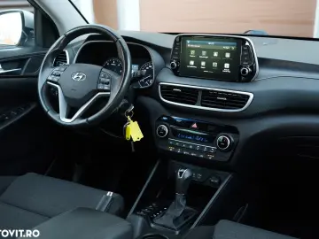 Hyundai Tucson blue 1.6