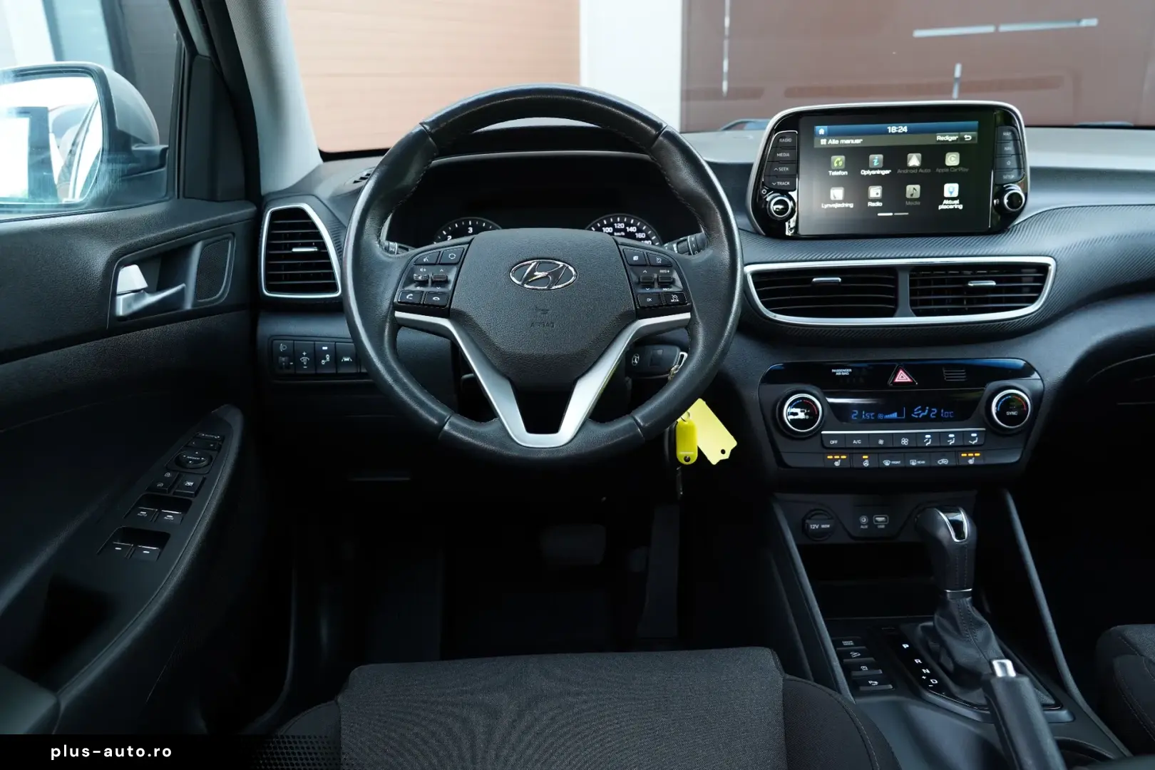 Hyundai Tucson blue 1.6