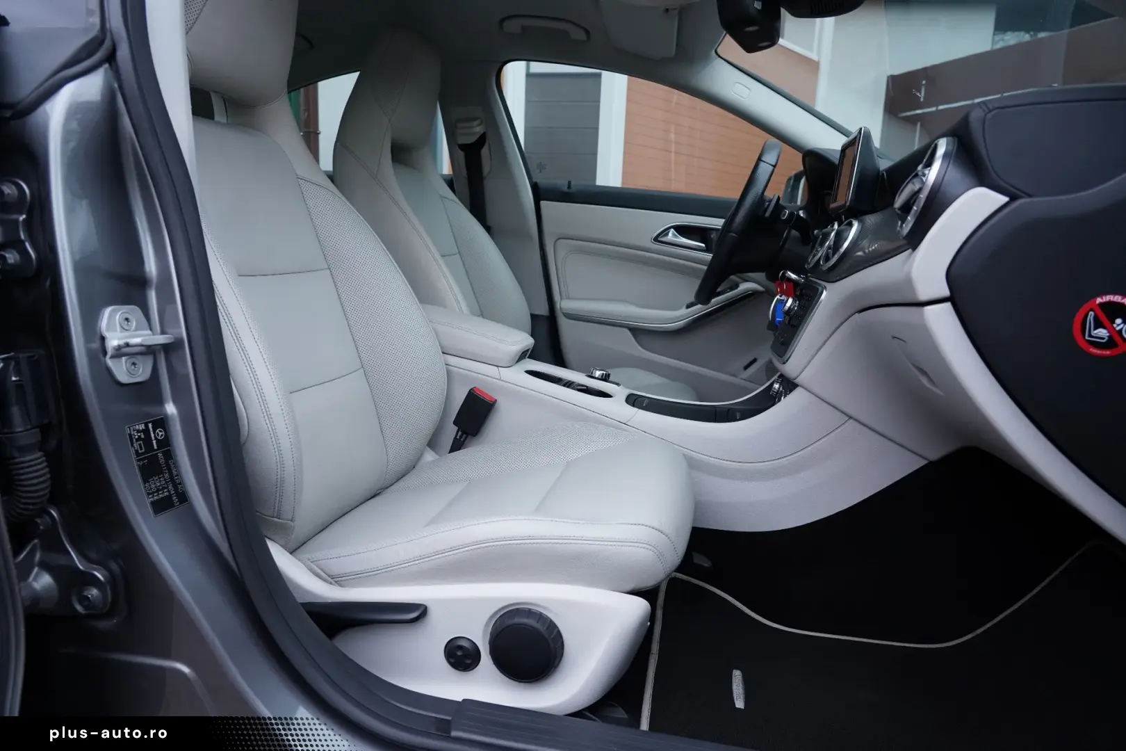 Mercedes-Benz CLA ver-200