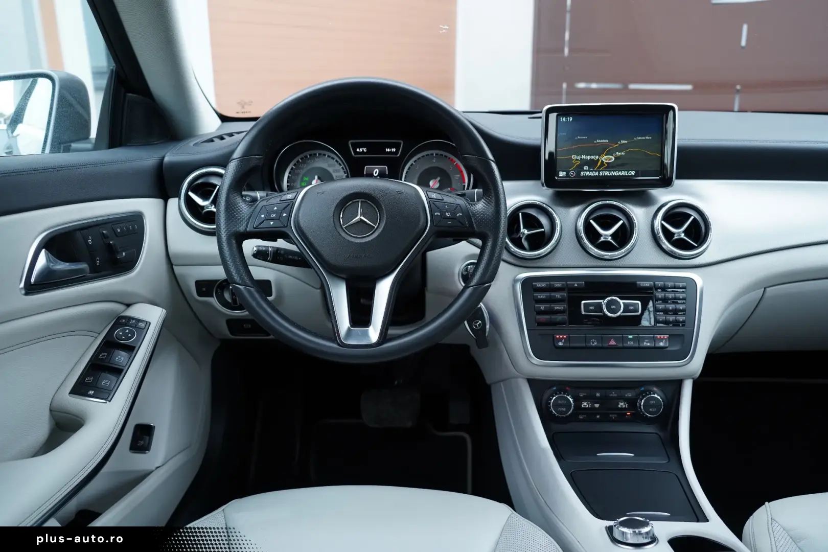 Mercedes-Benz CLA ver-200