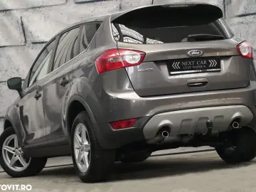 Ford Kuga 2.0 TDCi 4WD Powershift Titanium