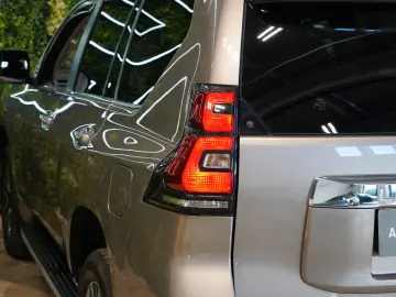 TOYOTA LAND CRUISER 2.8D-4D 4WD