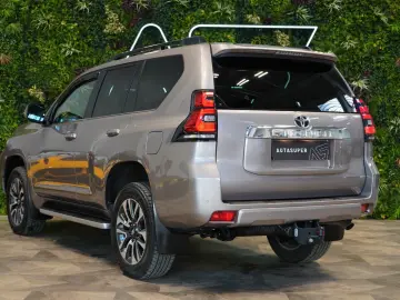 TOYOTA LAND CRUISER 2.8D-4D 4WD