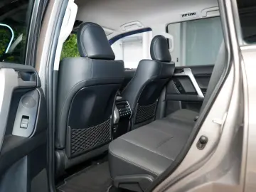 TOYOTA LAND CRUISER 2.8D-4D 4WD