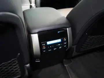 TOYOTA LAND CRUISER 2.8D-4D 4WD