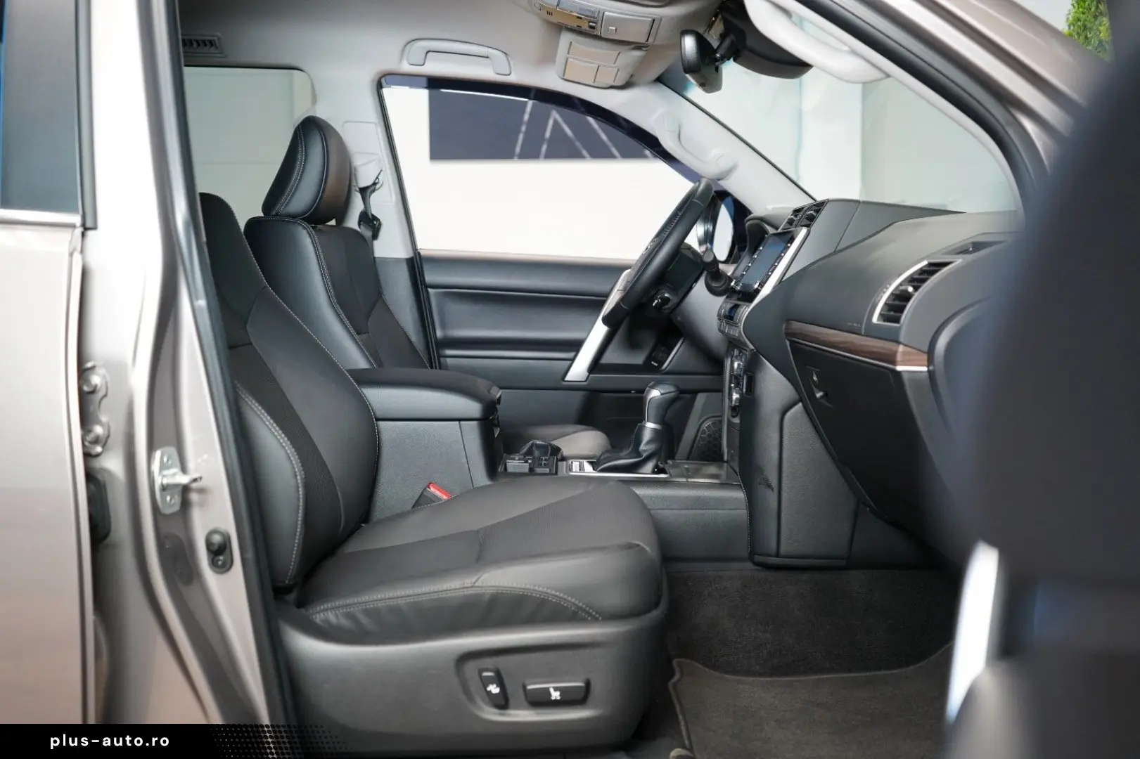 TOYOTA LAND CRUISER 2.8D-4D 4WD