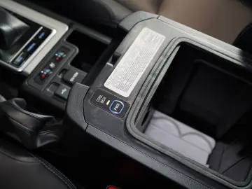 TOYOTA LAND CRUISER 2.8D-4D 4WD