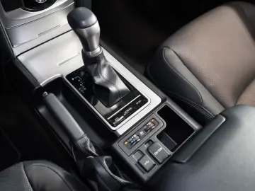 TOYOTA LAND CRUISER 2.8D-4D 4WD