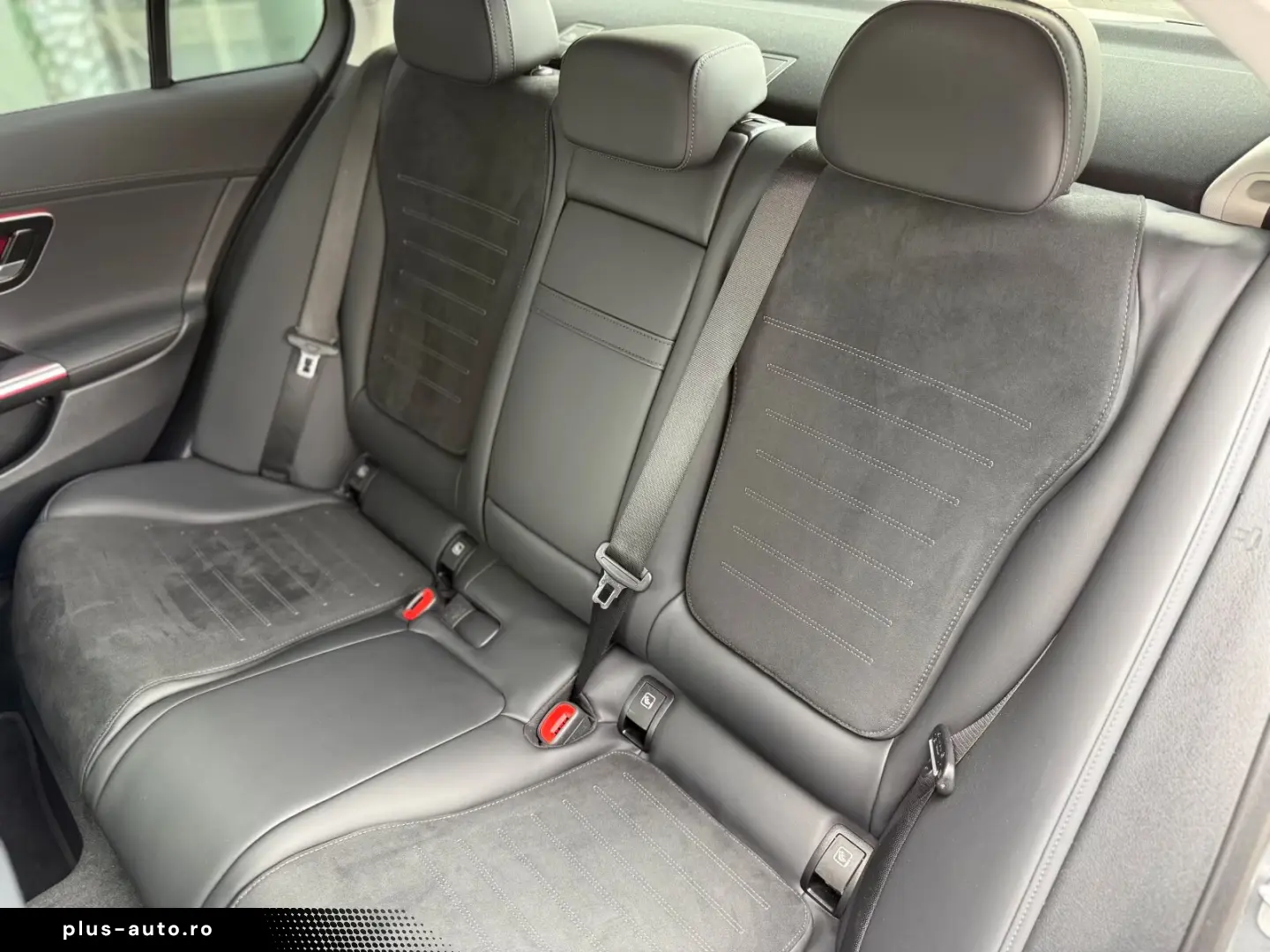 Mercedes-Benz C 180 AMG NIGHT LED NAVI KAMERA