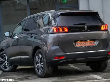 Peugeot 5008 PureTech 130