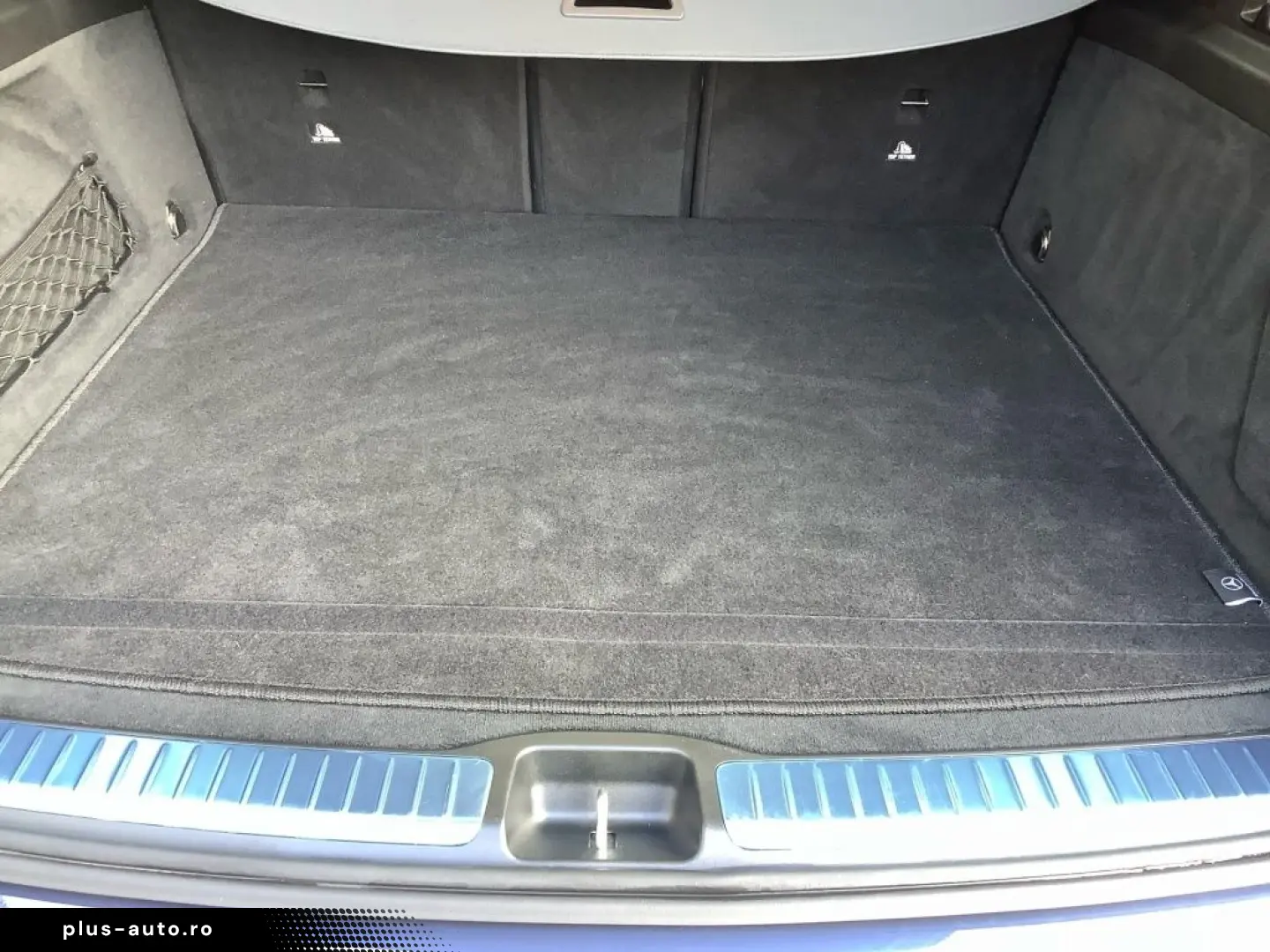 MERCEDES-BENZ GLE 450 d 4M AMG PANO AIRM DISTR BURMESTER AHK