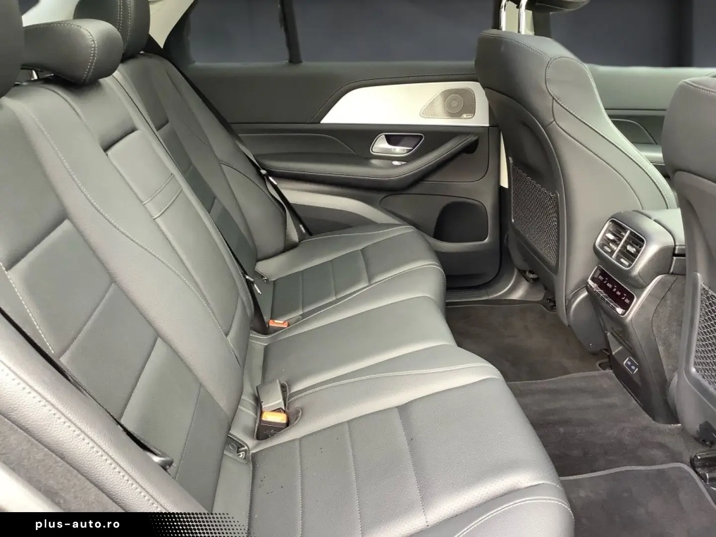 MERCEDES-BENZ GLE 450 d 4M AMG PANO AIRM DISTR BURMESTER AHK