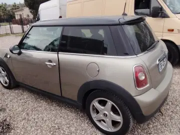 MINI Cooper D
