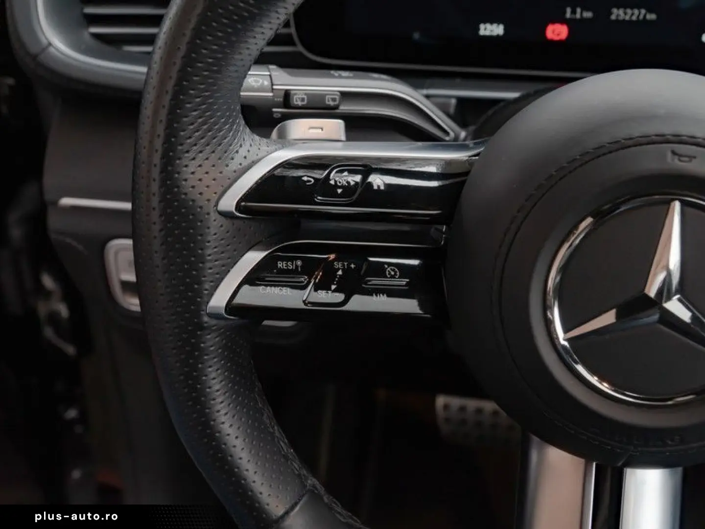 MERCEDES-BENZ GLE 450 d 4M AMG-Sport Pano Burm AHK Sitzklima