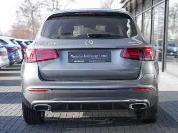 MERCEDES-BENZ GLC 300 e 4M AMG MBUX Navi EasyPack Ka&hellip;