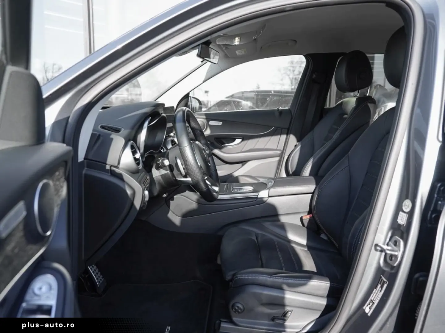 MERCEDES-BENZ GLC 300 e 4M AMG MBUX Navi EasyPack Ka&hellip;