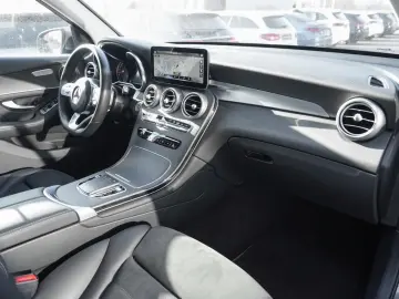 MERCEDES-BENZ GLC 300 e 4M AMG MBUX Navi EasyPack Ka&hellip;