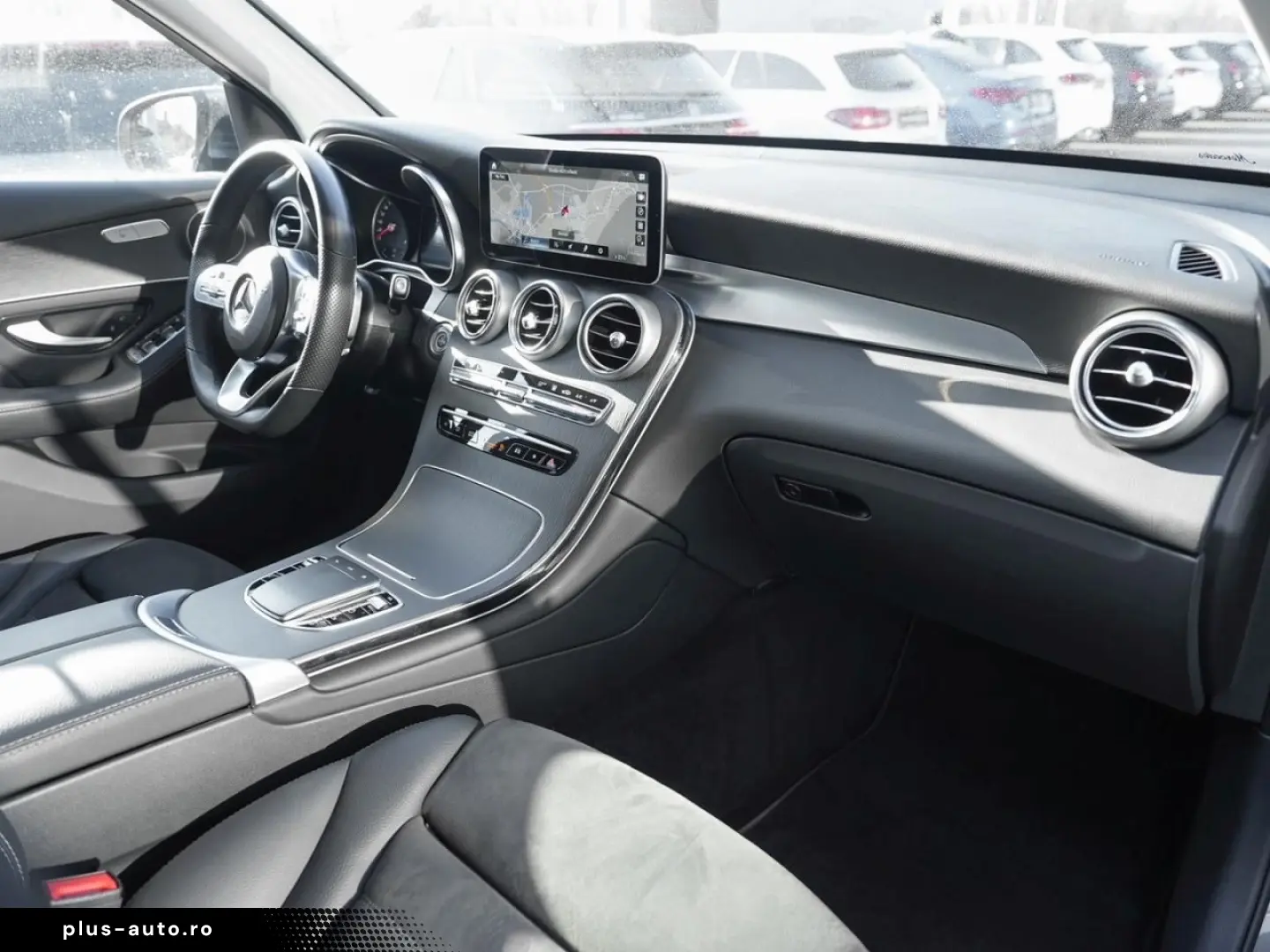 MERCEDES-BENZ GLC 300 e 4M AMG MBUX Navi EasyPack Ka&hellip;