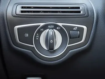 MERCEDES-BENZ GLC 300 e 4M AMG MBUX Navi EasyPack Ka&hellip;