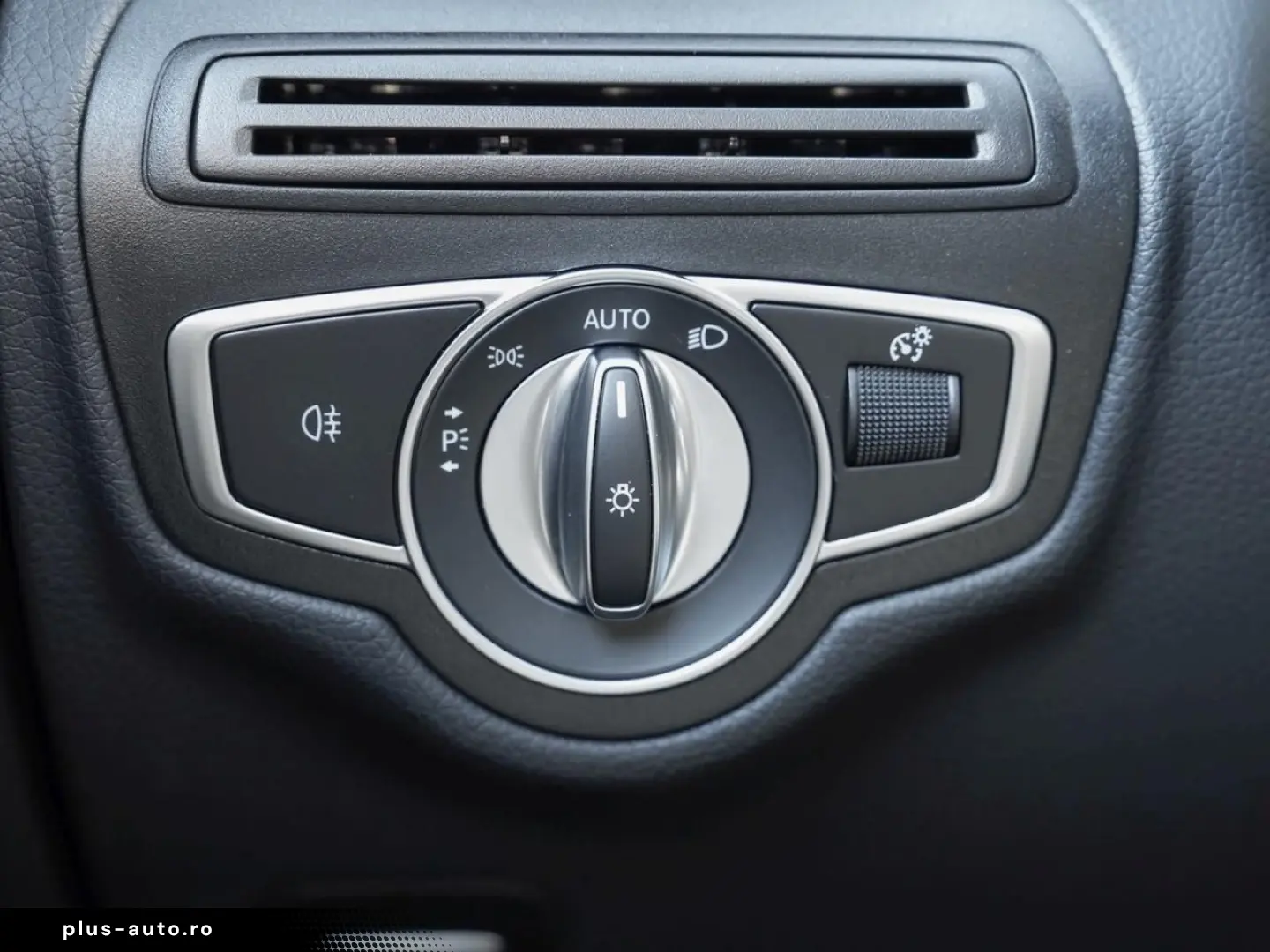 MERCEDES-BENZ GLC 300 e 4M AMG MBUX Navi EasyPack Ka&hellip;