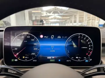 Mercedes-Benz C 300 e Lim. AMGLine Night Distr.  Digi