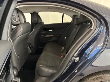 Mercedes-Benz C 300 e Lim. AMGLine Night Distr.  Digi