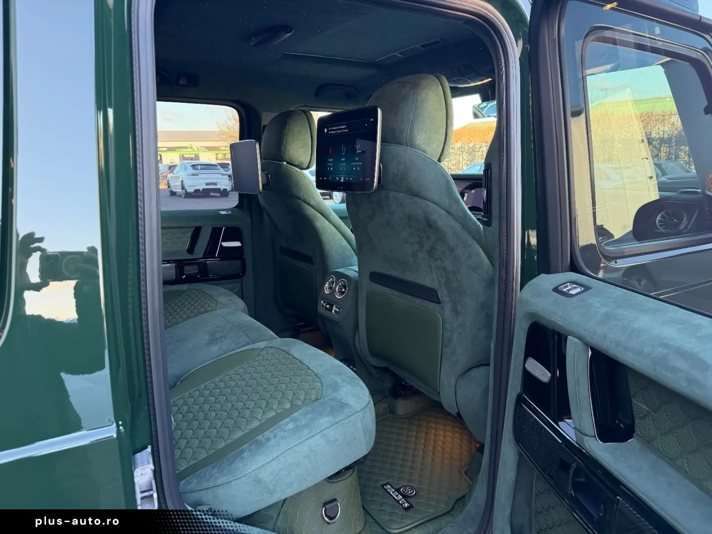 Mercedes Benz G63AMG B800 Brabus Deep Green Solid