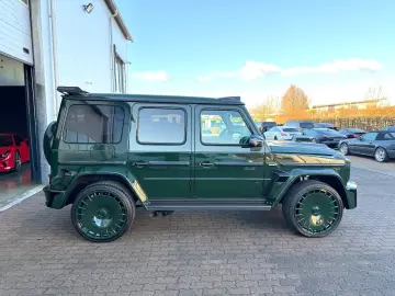 Mercedes Benz G63AMG B800 Brabus Deep Green Solid