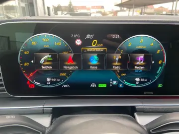 MERCEDES-BENZ GLE 350 de 4M AMG AIRMATIC HUD Pano Na&hellip;