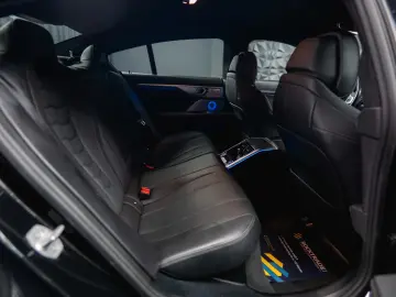 BMW M850i xDrive M-Performance  Laser B&W ACC 360