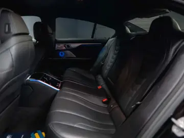 BMW M850i xDrive M-Performance  Laser B&W ACC 360