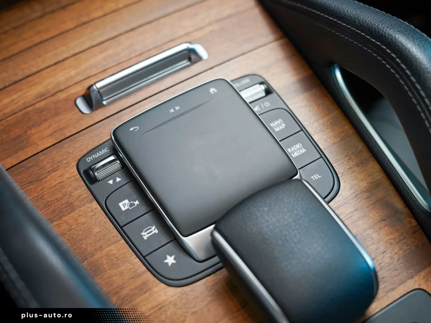 MERCEDES-BENZ GLE 350 de 4M AMG Line Pano AHK AIRMAT&hellip;