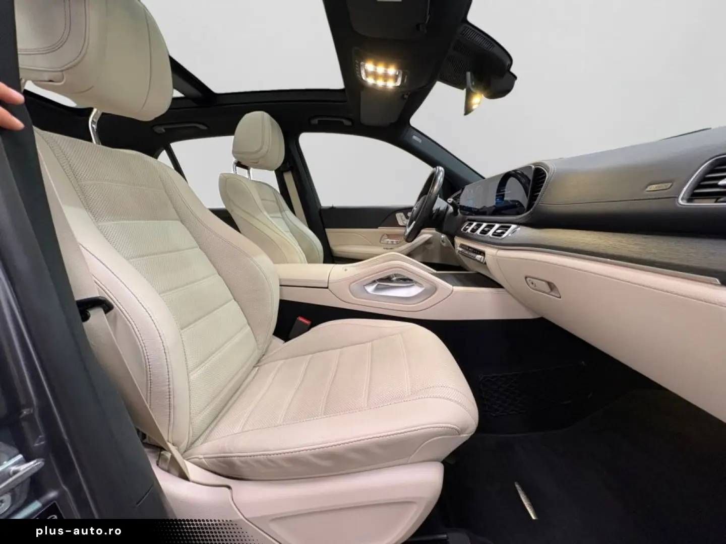 MERCEDES-BENZ GLE 350 de 4M AMG DISTR NIGHT PANO 360&hellip;