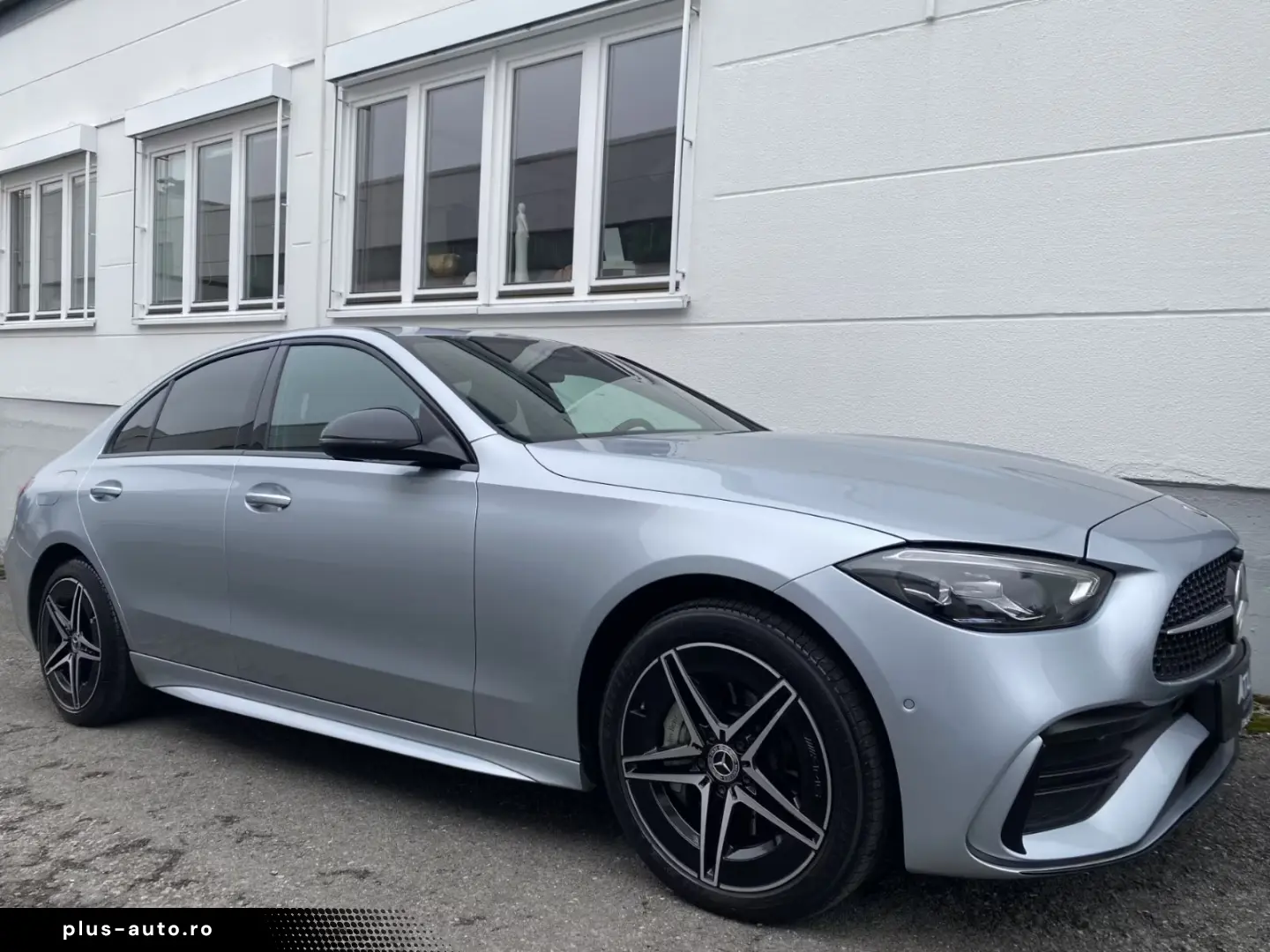 Mercedes-Benz C 300 e AMG Line Night-Paket