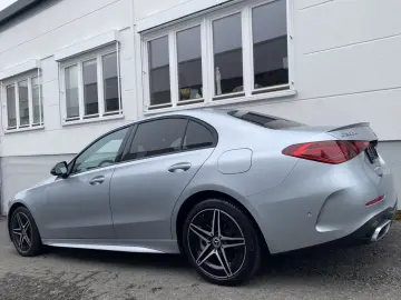 Mercedes-Benz C 300 e AMG Line Night-Paket